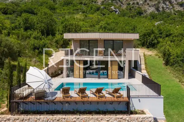 Dubrovník - Elegantná vila moderného dizajnu 394 m2