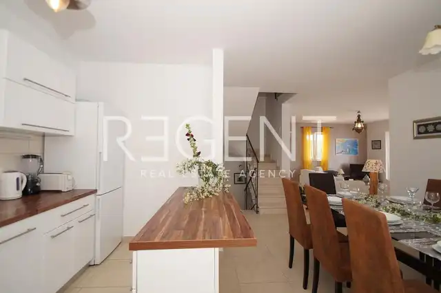 Ostrov Korčula - Nádherná úžasná vila pri mori 312 m2