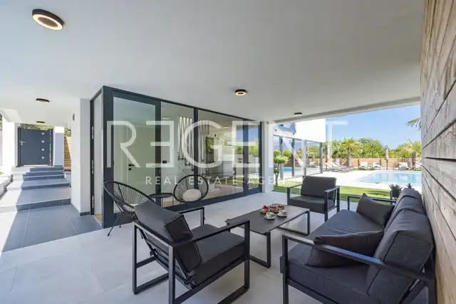 Istra, Medulin - Prekrasna moderna vila 220 m2
