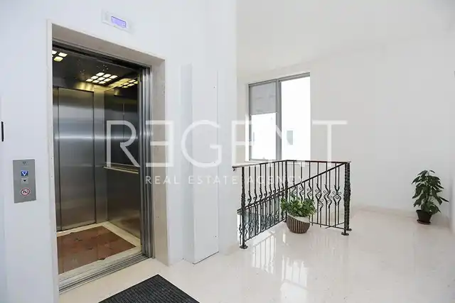 Split - Poslovni prostor na frekventnoj lokaciji 64 m2 DUGOROČAN NAJAM