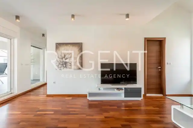 Podstrana - Three-room apartment with a terrace