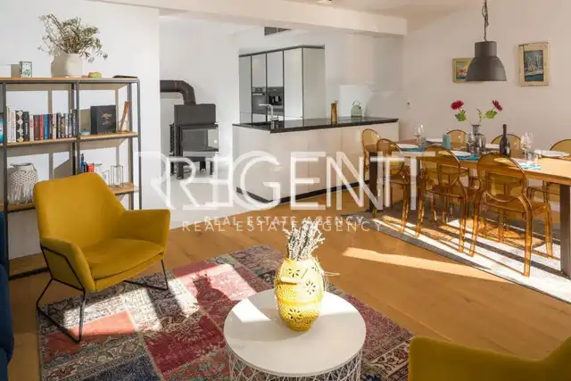 Hvar - Kamenná vila s unikátním designem 250m2
