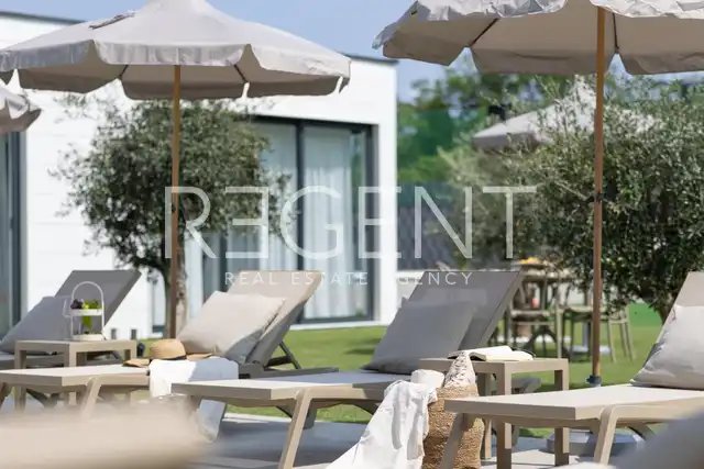 Trogir, Seget - Modern villa with heated pool and sea view