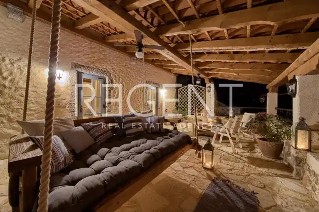 Krk, Malinska - Semi-detached villa with pool and sea view