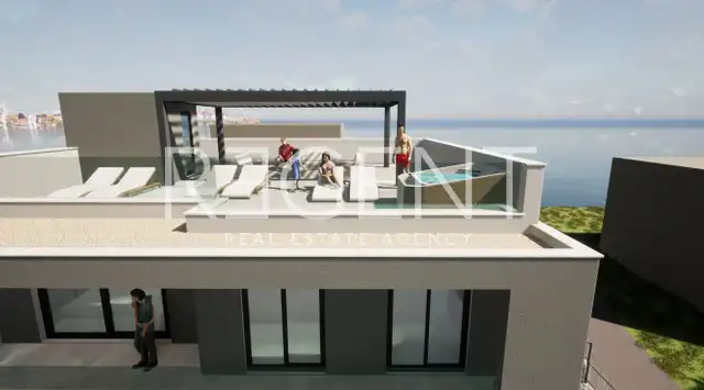 Trogir, Okrug Gornji - Penthouse so strešnou terasou a výhľadom na more