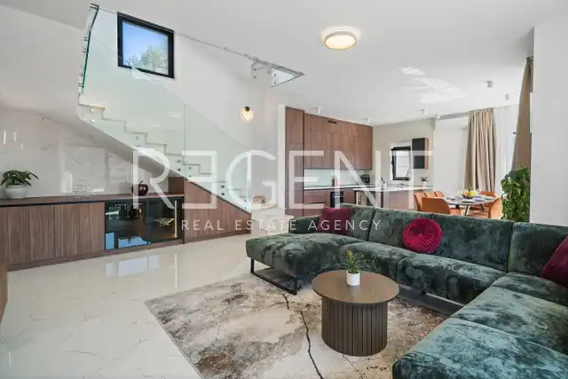 Vila 300 m², Stivašnica — 100 m do morja, infinity bazen