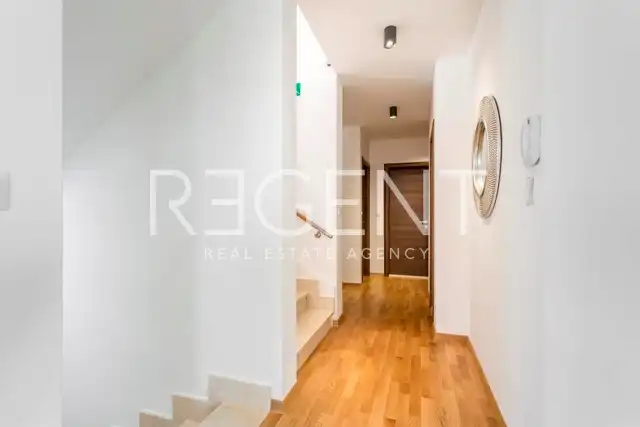 Podstrana - Three-room apartment with a terrace