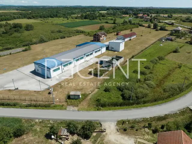 Vrbovec - Zemljište i poslovni prostor
