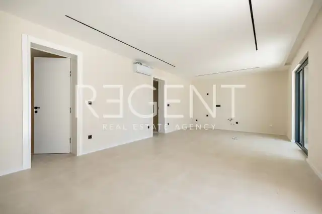 Trogir - Nouvelle villa moderne de 300m2 avec piscine et jacuzzi