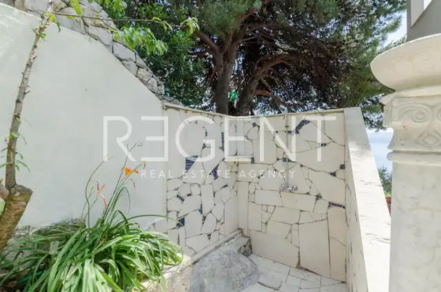 Šibenik, Rogoznica - Dům se šesti apartmány