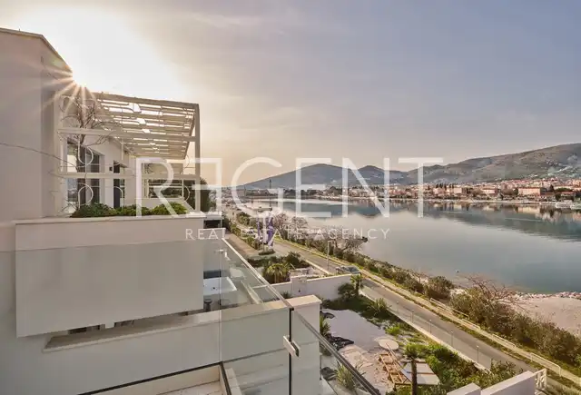Trogir - Moderní vila s výhledem na moře 341 m2