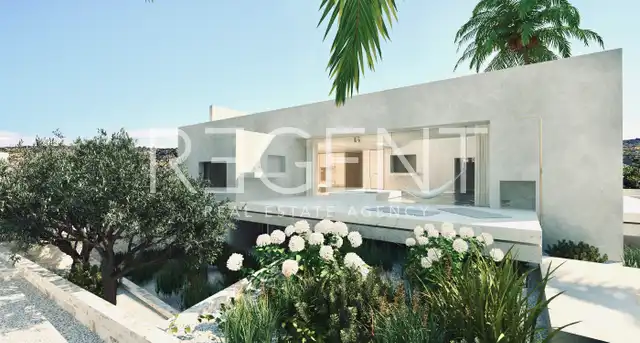 Brač, Milna - pozemek s projektem pro 3 vily 2050 m2