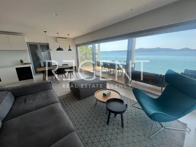 Zadar, Sukošan - Luksuzni penthouse v prvi vrsti do morja