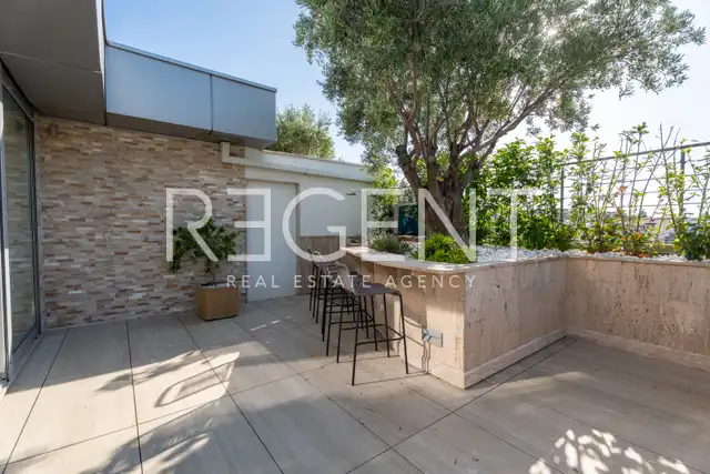 Dubrovnik, Lapad - Luksuzan četverosoban penthouse s krovnom terasom