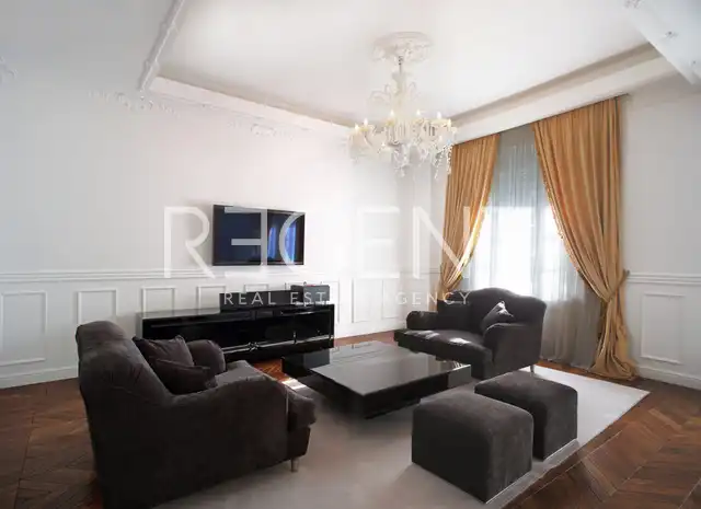 Zagreb, Donji grad, Marulićev trg – luksuzan ured od 280 m²