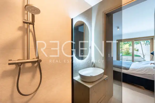 Ravna Gora, kuća 146 m² — 2 stana, privatni lift, bazen