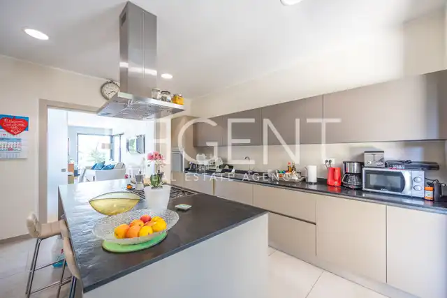 Istria, Fažana - Luxurious villa in a prime location with sea view