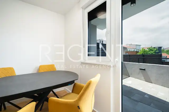 Split, Mejaši - One-bedroom apartment with a terrace and outdoor parking space