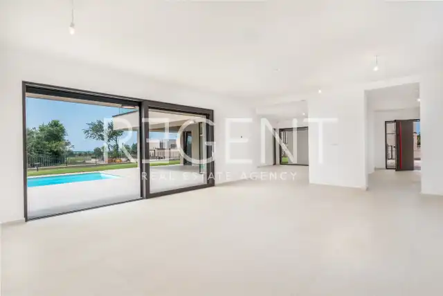 Istrien, Labinci - Luxuriöse Villa mit Pool 303,34 m2