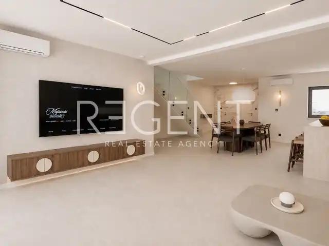 Brač, Sutivan - villa de 232 m², piscine, places de parking, vue sur mer