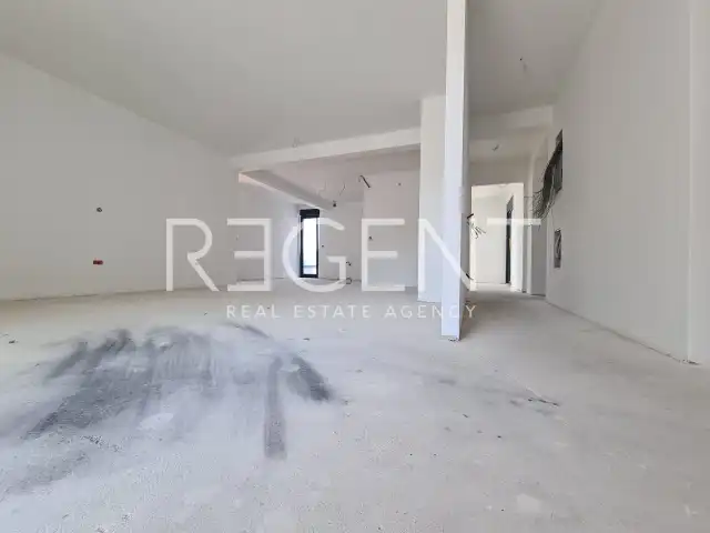 Macarsca, Centro - Attico trilocale con vista mare 117 m2