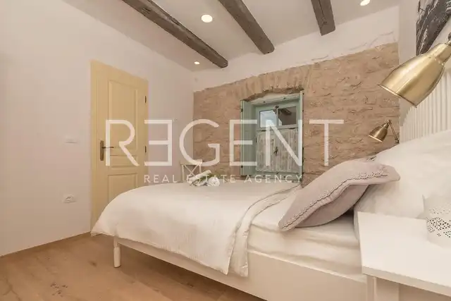 Crikvenica - Bajkovita kamena vila 200 m2