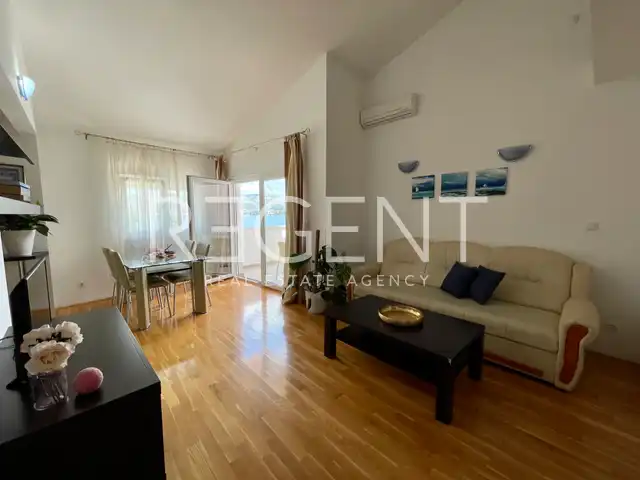 Čiovo – 3-Zimmer-Wohnung 60 m², 1. Reihe zum Meer