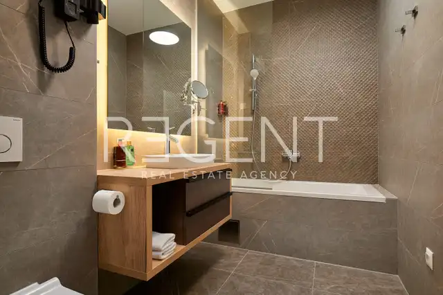 Marina Hills Resort — 3 vily s bazénom, 12 izieb a výhľad na more