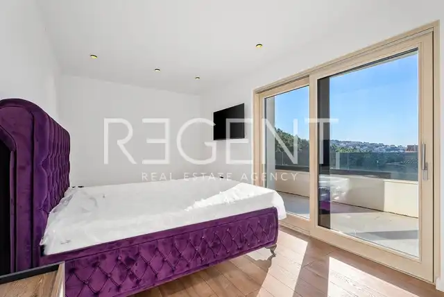 Split, Strožanac - Modern villa with sea view, pool and auxiliary building 50 m2
