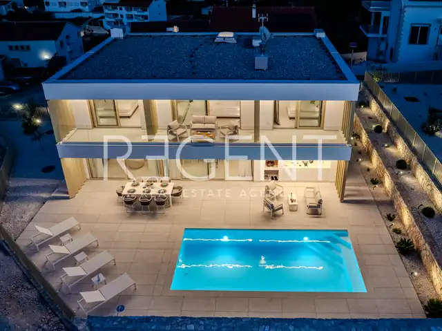 Brač, Sutivan - Splendida villa vicino al mare, 274m2