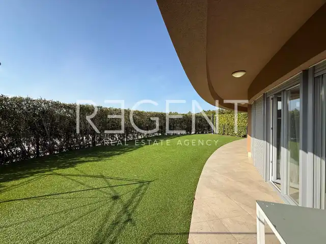 Šibenik, Podsolarsko - Dvosobno stanovanje z vrtom 91 m2