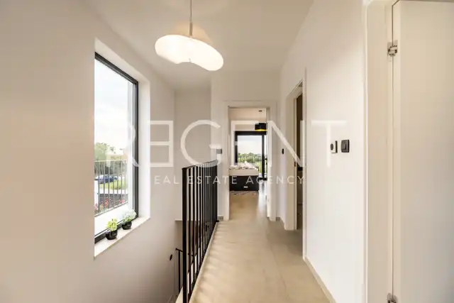Poreč, okolica - vila 140m² s bazenom i jacuzzijem, useljiva