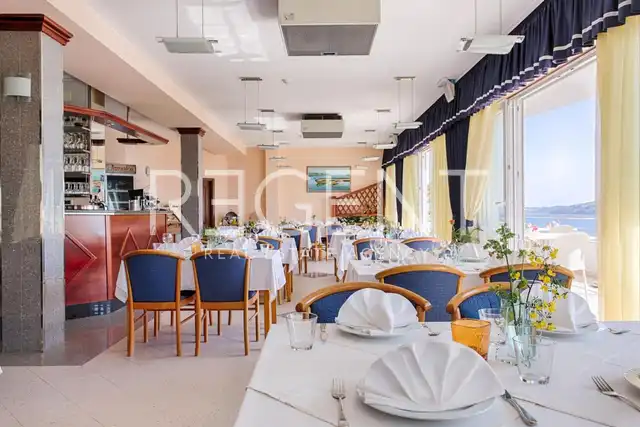 Trogir - Un hôtel élégant avec vue sur la mer