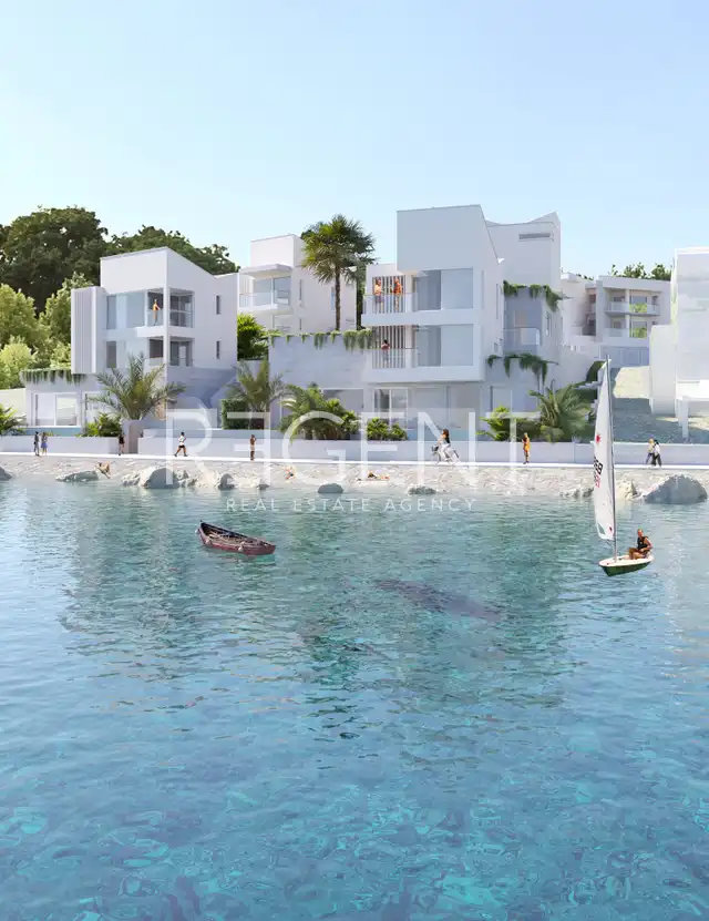Seget, Seget Donji - Luksuzna villa s bazenom prvi red uz more
