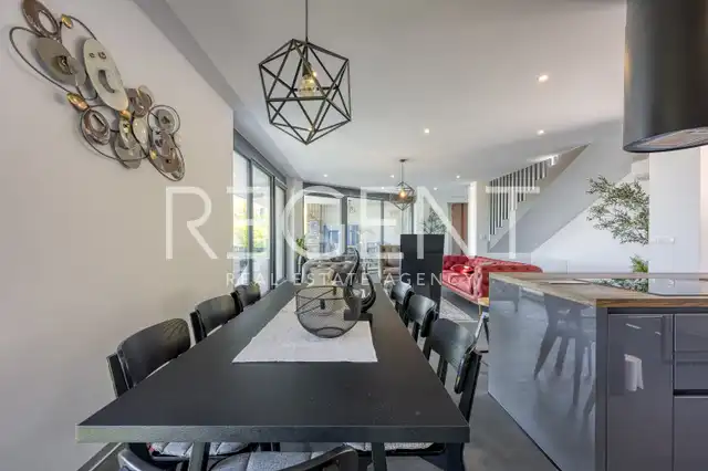 Istria, Buje - villa 255 m², piscina, sauna, giardino, parcheggio
