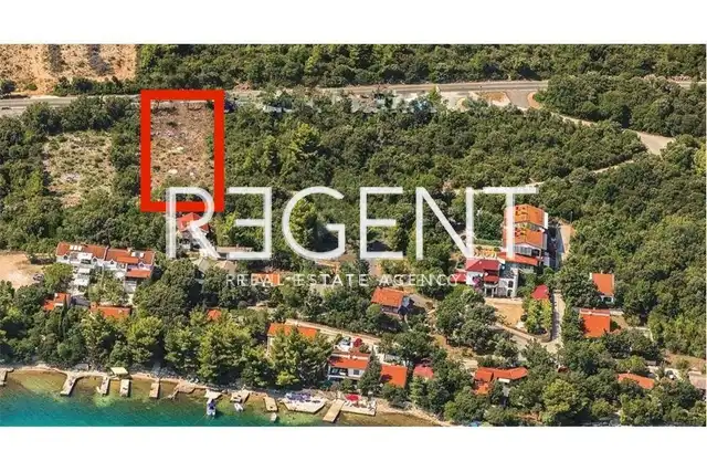 Posedarje - Gradbeno zemljišče 80m od morja z že pripravljenim projektom in gradbenim dovoljenjem