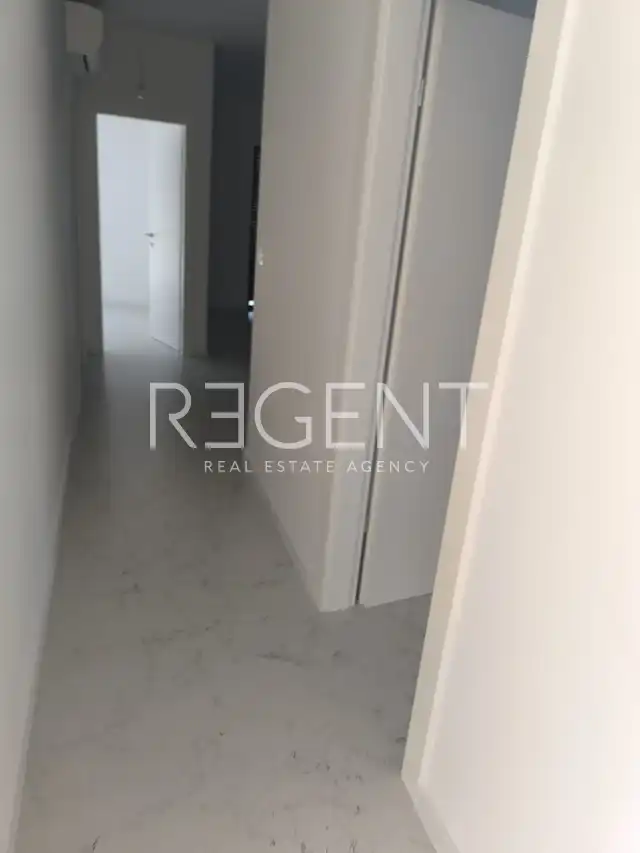 Trogir, Okrug Gornji - Appartamento con due camere da letto con piscina 56 m2, nuova costruzione