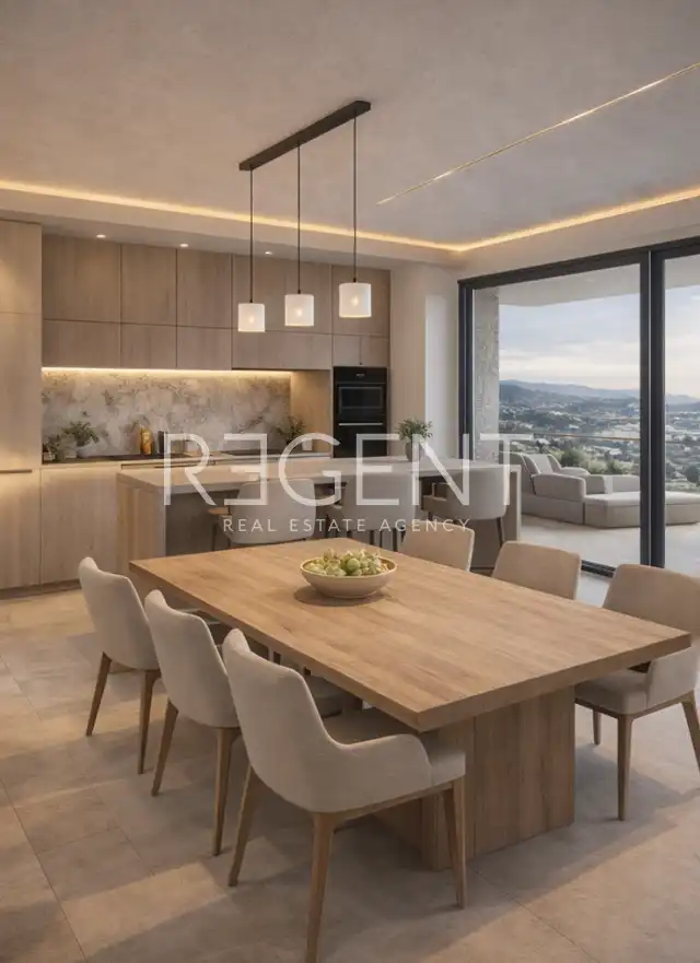 Split, Strožanac - Trojpodlažný byt v novostavbe 111 m2