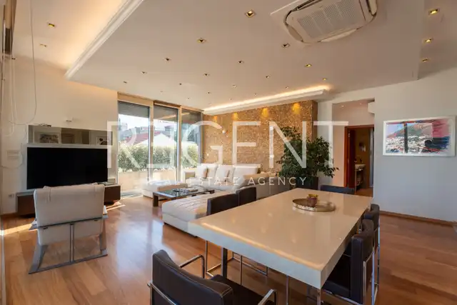 Dubrovnik, Lapad - Luksuzan četverosoban penthouse s krovnom terasom