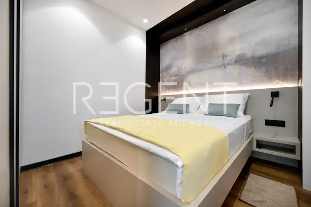 Zadar, Turanj – Exkluzívna vila s apartmánmi, prvý rad pri mori