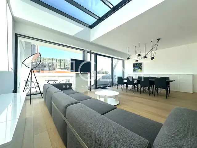 Zagreb, Centar, Ban Centar - Ekskluzivan penthouse s pogledom na katedralu