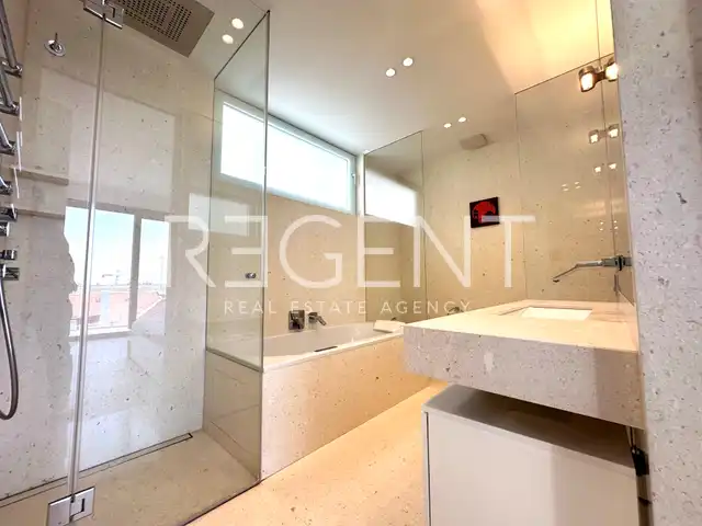 Zagreb, Center, Ban Center - Exclusive penthouse with a view of the cathedral