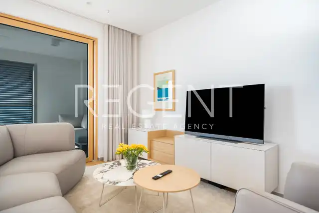 Split, Žnjan - Luxurious two-bedroom apartment with an open sea view