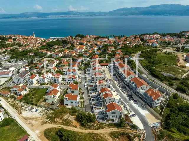 Brač, Sutivan - Dvojizbový byt v obytnom komplexe 97,56 m2