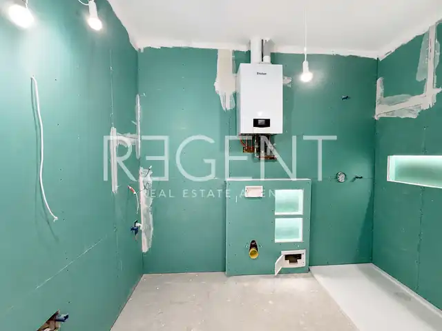 Zagreb, Center - Stanovanje 111 m2, prvo nadstropje, 4-sobno, roh-bau