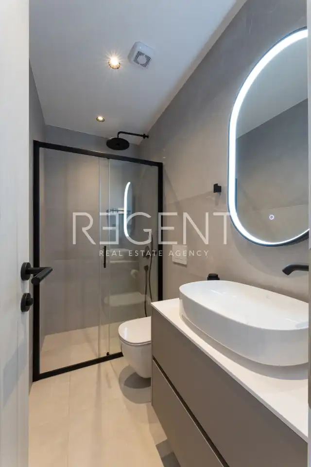 Trogir, Seget - Modern villa with heated pool and sea view