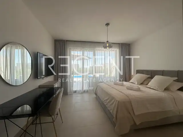 Split, Kaštela - Luxusná Vila 188 m2 s výhľadom na more