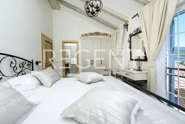 Zadar, Novigrad – Rustikálna vila s tenisovým kurtom