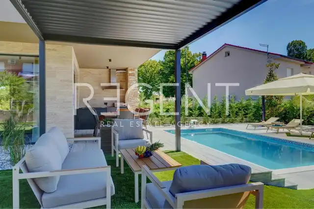 Marčana, Istra – Vaste villa avec vue et espace bien-être privé