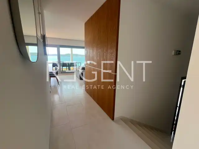 Zadar, Sukošan - Luksuzni penthouse v prvi vrsti do morja
